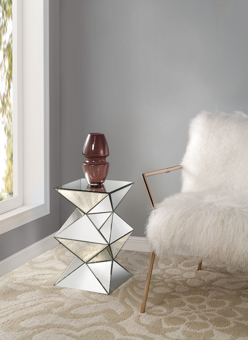 Nyoka Mirrored Pedestal Stand - Olympia Furniture (Saint George, Utah)