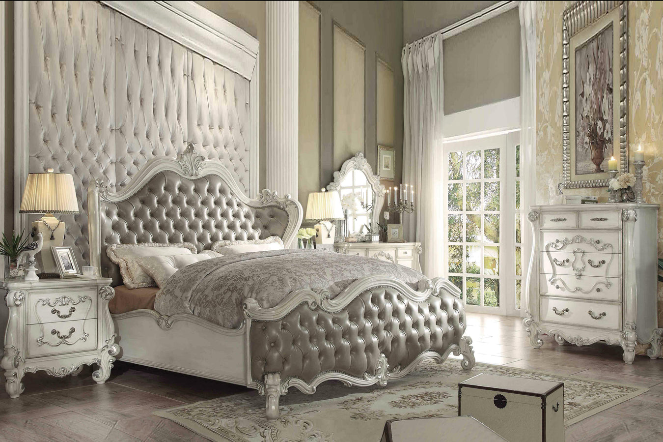 Versailles Collection