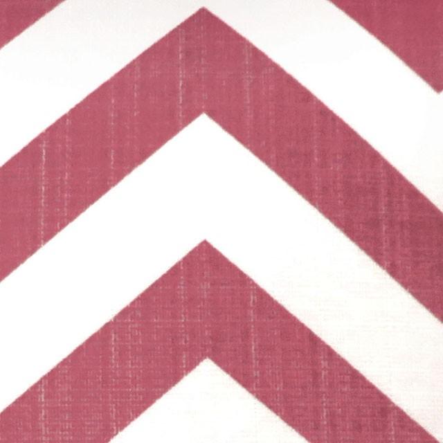 Zoe Red Chevron 18" X 18" Pillow, Red Chevron (2/CTN) - Olympia Furniture (Saint George, Utah)