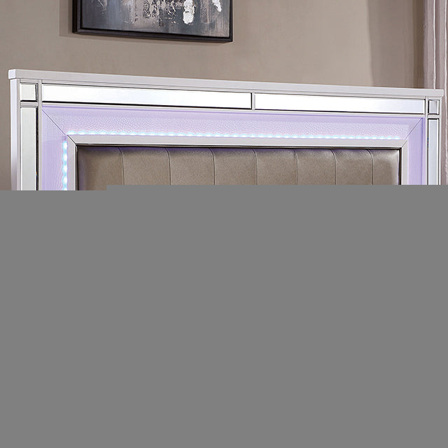 Brachium Queen Bedroom Set Silver