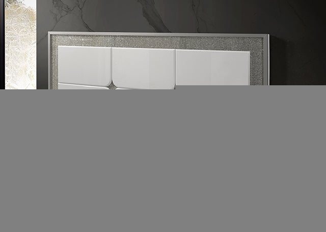 Stoholm Queen Bedroom Set